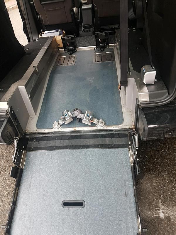 Gebraucht Citroën Berlingo 114 PS (83 kW) 2012 Schwarz Van / Kleinbus