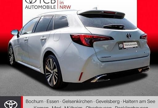 Neu Toyota Corolla 196 PS (144 kW) 2026 Grau Kombi