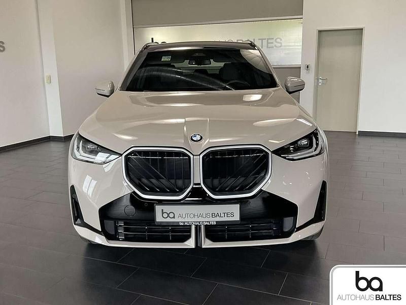 Gebraucht BMW X3 M Sport 197 PS (144 kW) 2025 Dune grey met. SUV