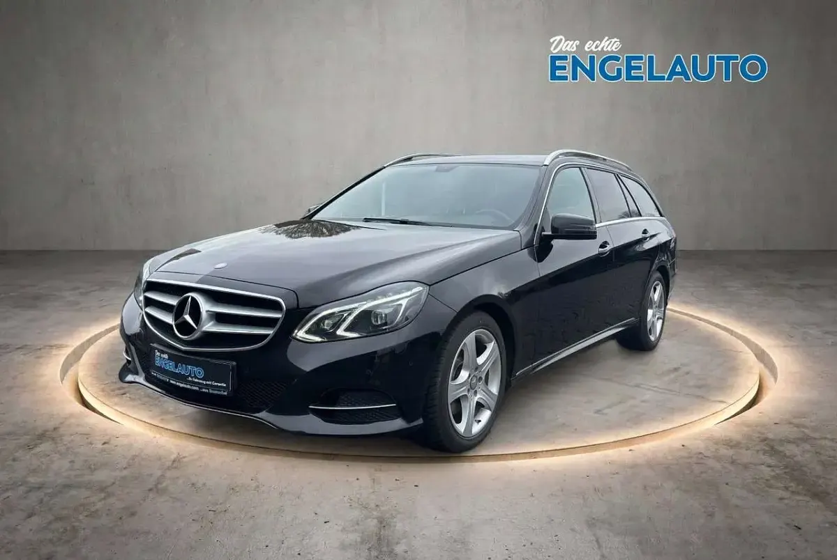 Gebraucht Mercedes E350 Avantgarde 258 PS (189 kW) 2015 Schwarz Kombi