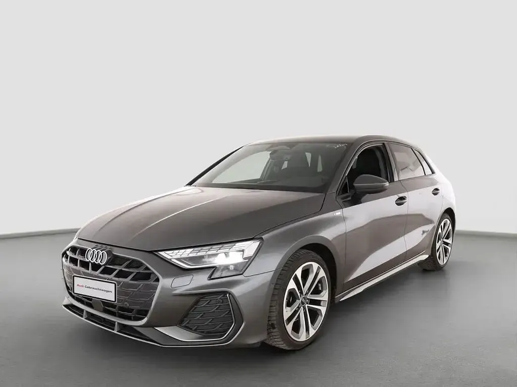 Gebraucht Audi A3 S-Line 150 PS (110 kW) 2025 Daytonagrau perleffekt (metallic) Limousine