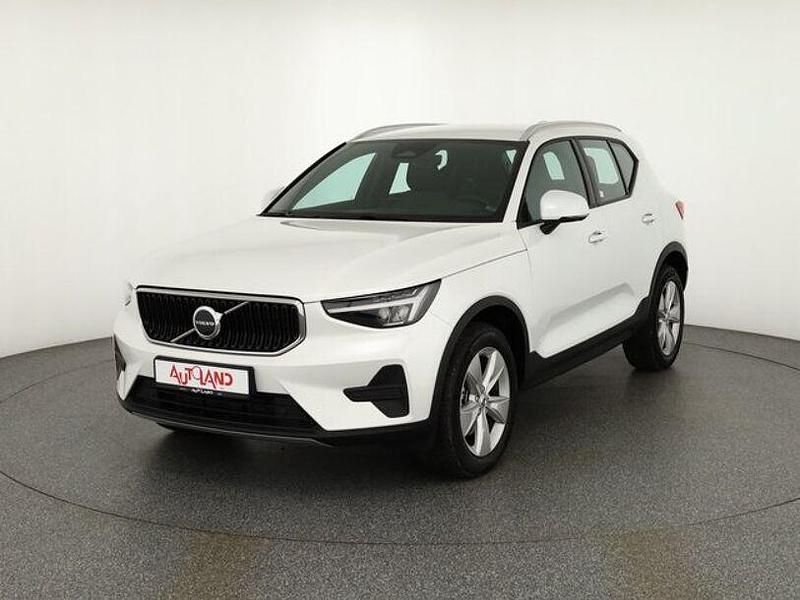 Gebraucht Volvo XC40 Core 163 PS (119 kW) 2024 Weiß SUV