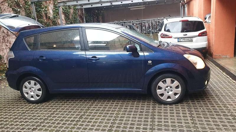 Gebraucht Toyota Corolla 110 PS (80 kW) 2004 Blau Kombi