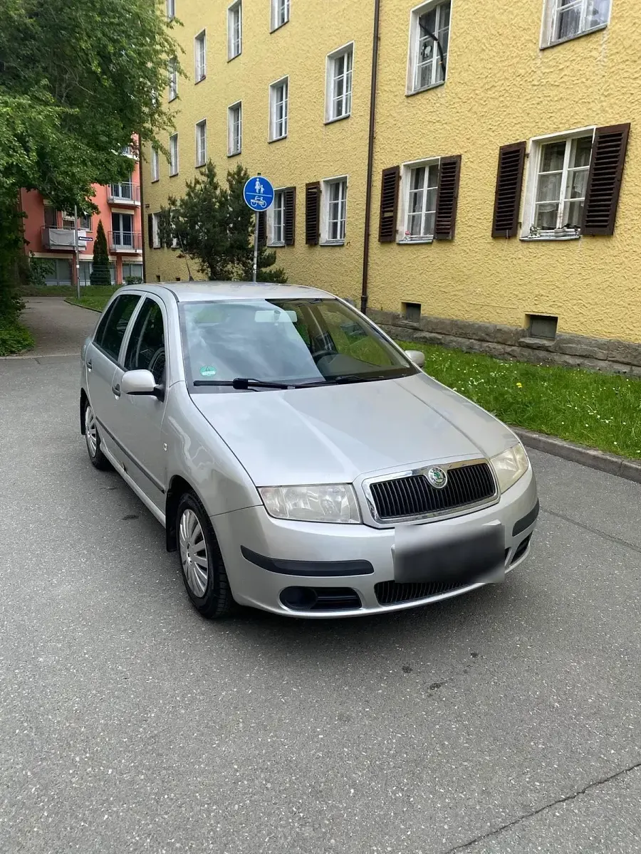 Brugt Skoda Fabia 75 HK (55 kW) 2005 Sølv Sedan
