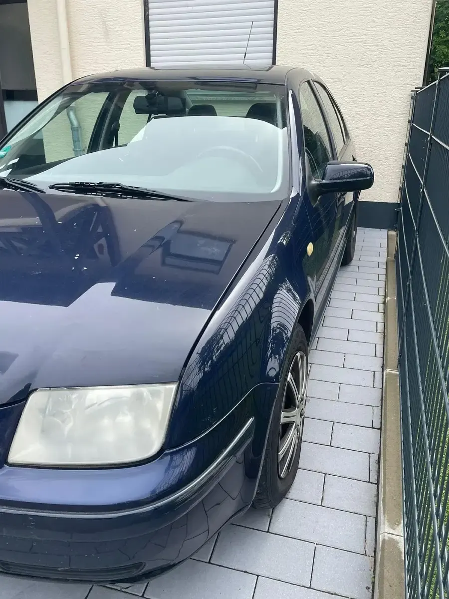 Occasion VW Bora 105 ch (77 kW) 1999 Bleue Berline