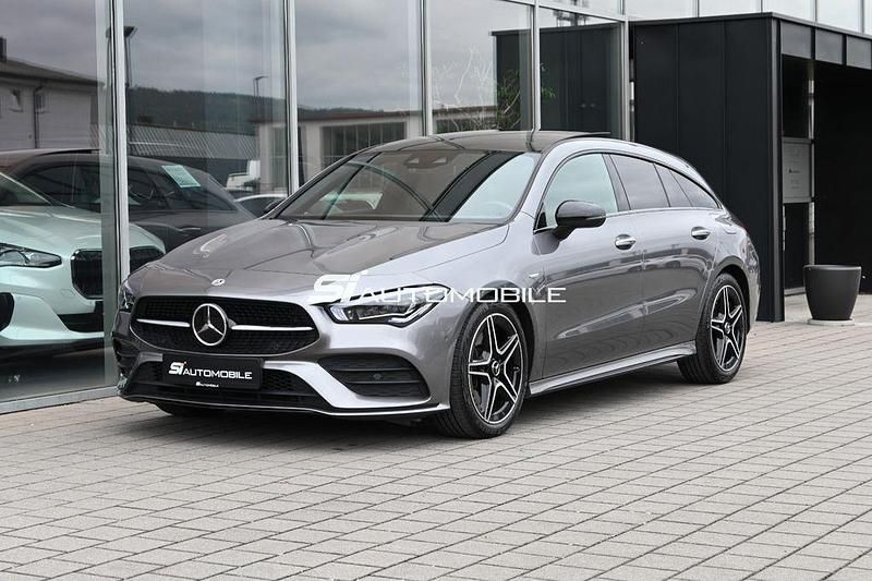 Mountain grau Gebraucht 2020 Mercedes CLA220 Shooting Brake AMG line Kombi | 32.950 € - Bild 1/4