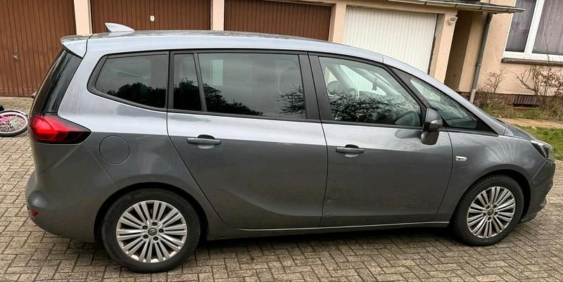 Gebraucht Opel Zafira 140 PS (102 kW) 2016 Grau Van / Kleinbus