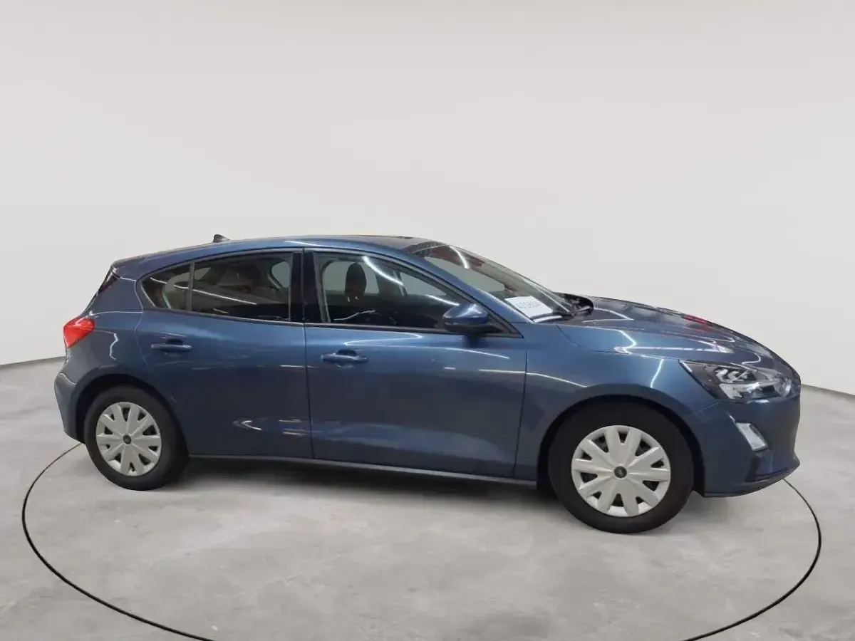 Gebraucht Ford Focus 125 PS (91 kW) 2022 Blau Limousine