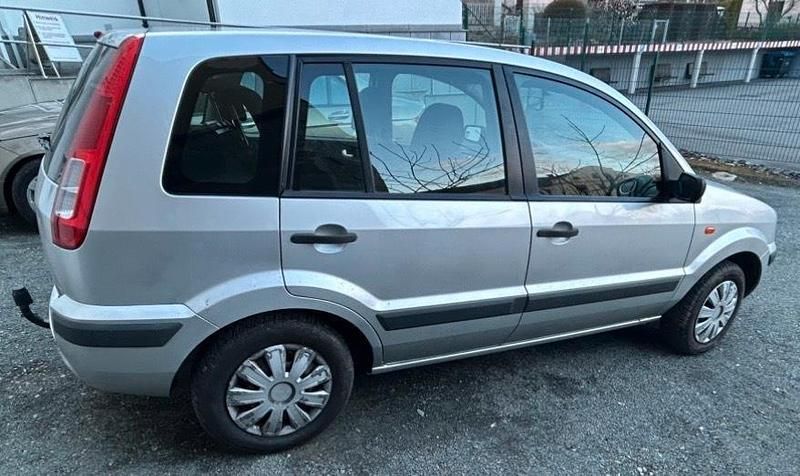 Gebraucht Ford Fusion 80 PS (58 kW) 2005 Silber Kleinwagen