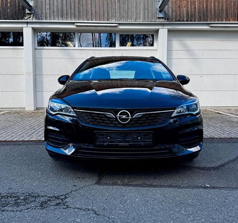 Gebraucht Opel Astra 105 PS (77 kW) 2020 Schwarz Kombi