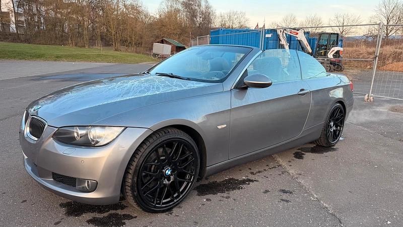 Gebraucht BMW 325 Cabriolet 217 PS (159 kW) 2007 Grau Cabrio