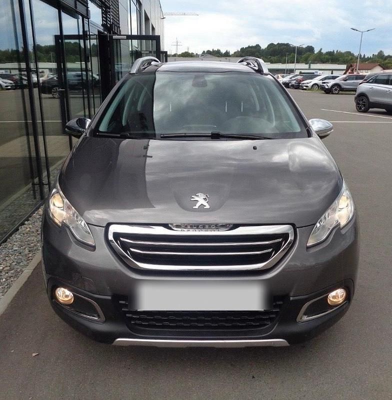 Grau Gebraucht 2015 Peugeot 2008 Allure SUV | 8.200 € (Fairer Preis) - Bild 1/4