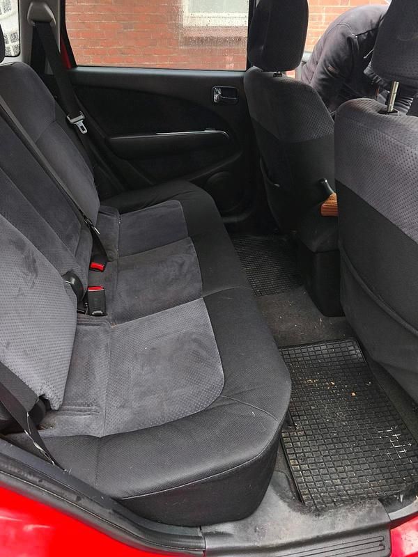 Gebraucht Mitsubishi Outlander 160 PS (117 kW) 2007 Rot SUV