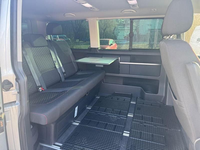 Gebraucht VW Multivan 199 PS (146 kW) 2019 Silber Van