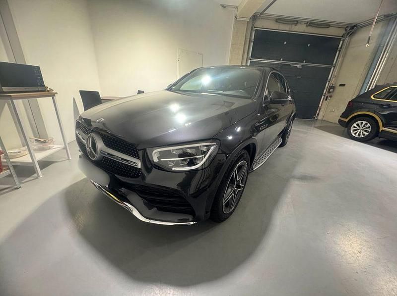Grau Gebraucht 2019 Mercedes GLC220 AMG line Coupé | 40.900 € (Fairer Preis) - Bild 1/4
