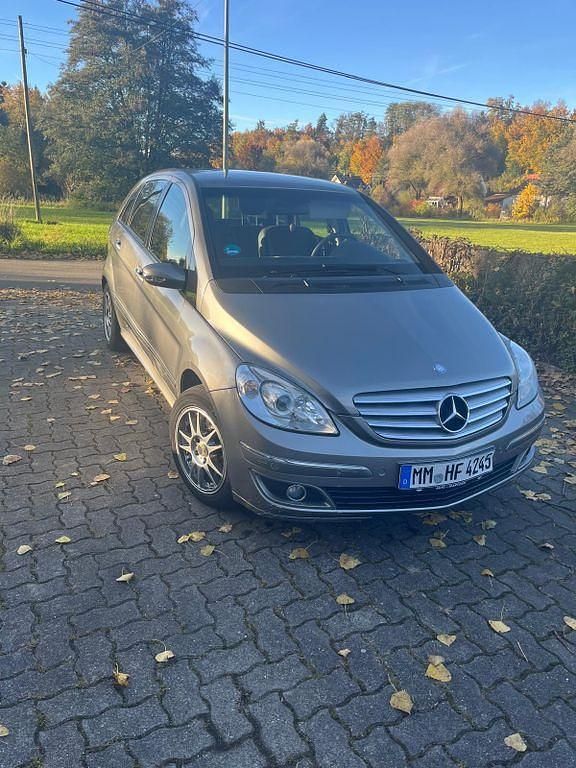 Gebraucht Mercedes B200 136 PS (100 kW) 2006 Grau Van / Kleinbus