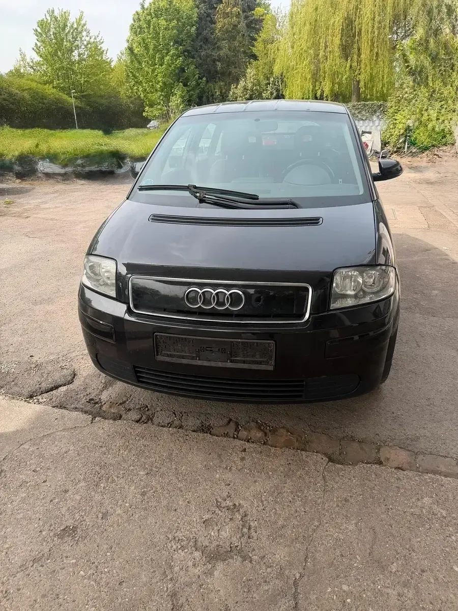 Used Audi A2 110 HP (80 kW) 2003 Black Hatchback