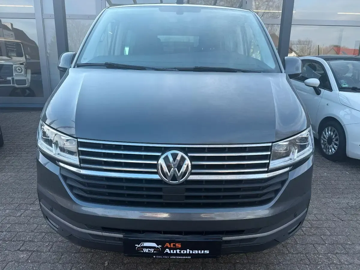 Gebraucht VW Multivan Highline 199 PS (146 kW) 2021 Grau Van / Kleinbus