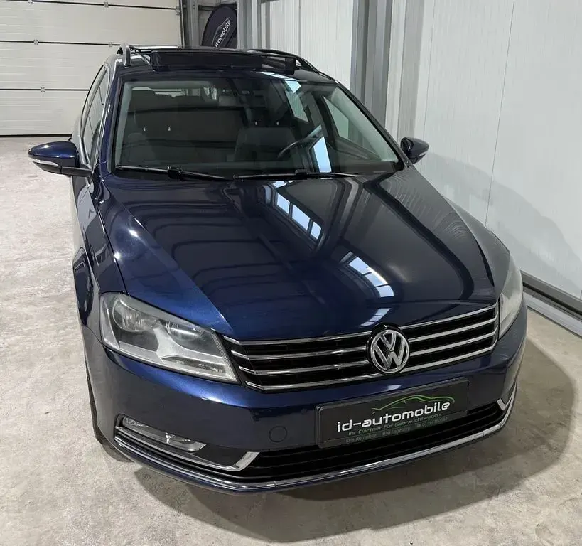 Gebraucht VW Passat Comfortline 122 PS (89 kW) 2011 Blau Kombi
