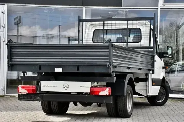 Gebraucht Mercedes Sprinter 190 PS (139 kW) 2018 Grau Van