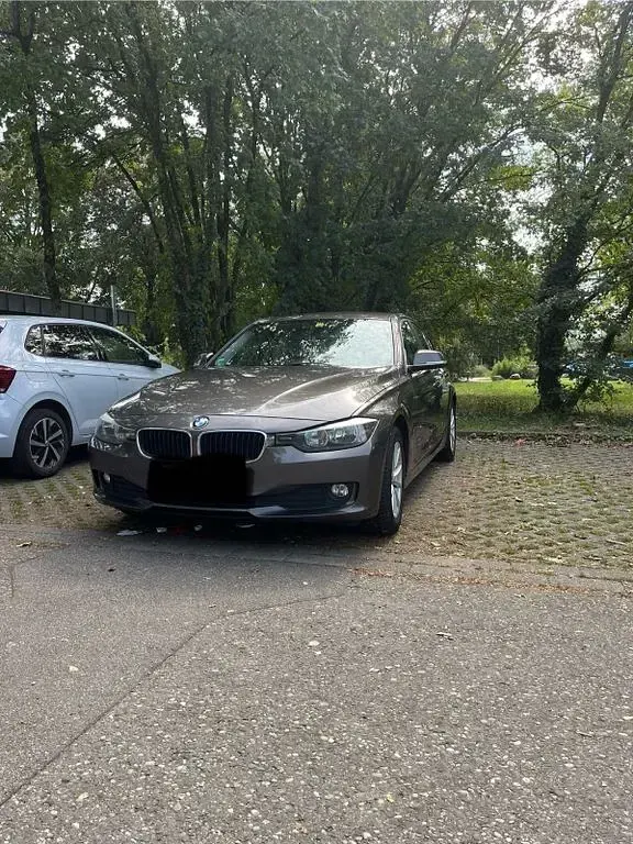 Gebraucht BMW 316 116 PS (85 kW) 2014 Braun Limousine