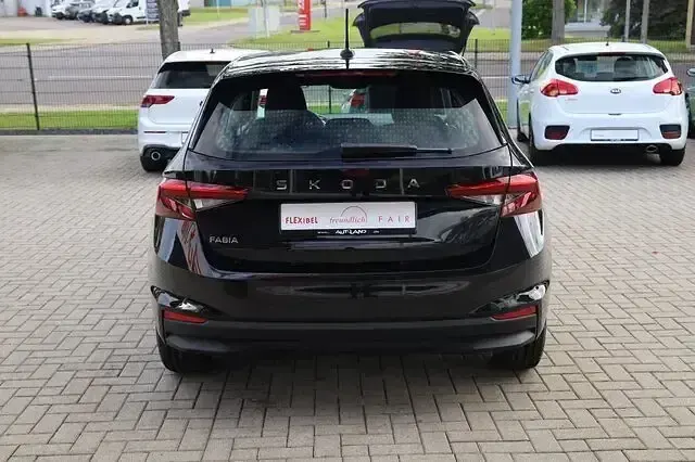 Neu Skoda Fabia 140 PS (102 kW) 2026 Grau Kleinwagen