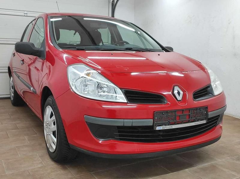 Gebraucht Renault Clio II 75 PS (55 kW) 2009 Hellrot Kleinwagen