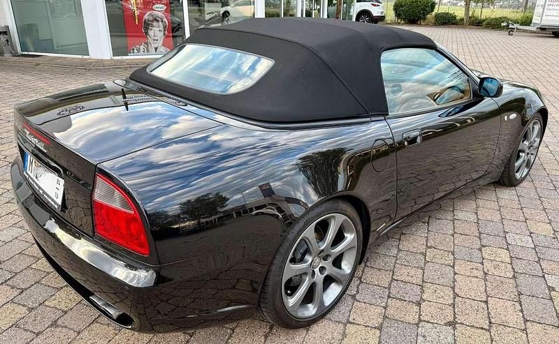 Gebraucht Maserati Spyder 390 PS (286 kW) 2004 Nero carbonio Cabrio