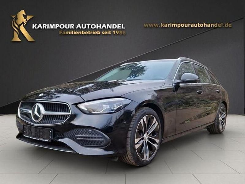 Gebraucht Mercedes C220 200 PS (147 kW) 2021 Schwarz Kombi