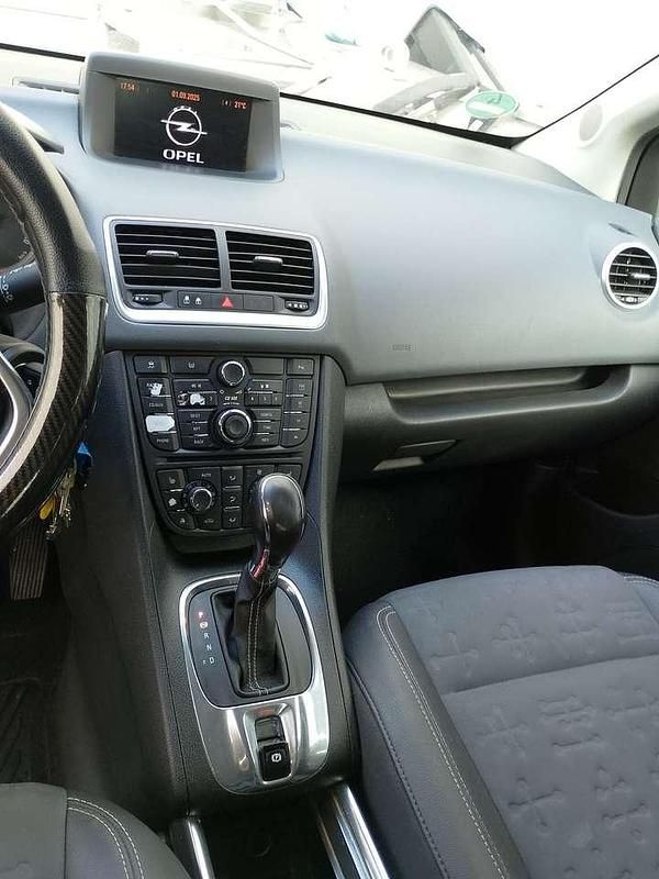 Gebraucht Opel Meriva Design Edition 101 PS (74 kW) 2011 Van / Kleinbus