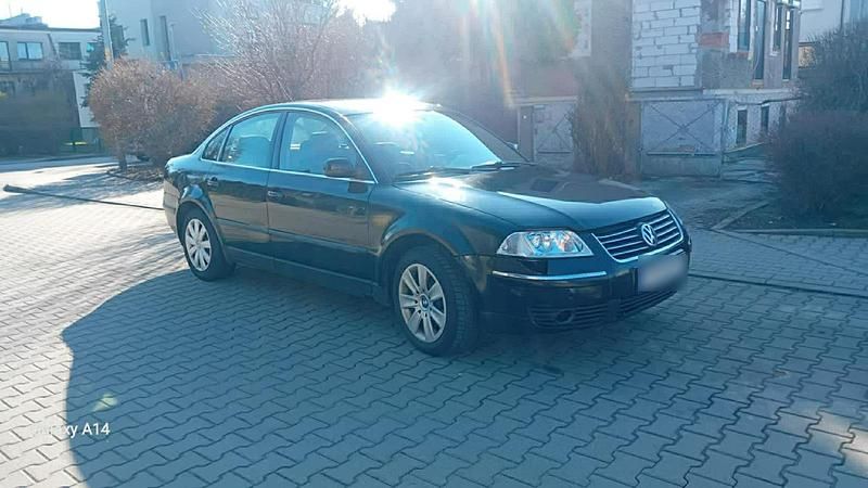 Gebraucht VW Passat 131 PS (96 kW) 2002 Schwarz Limousine