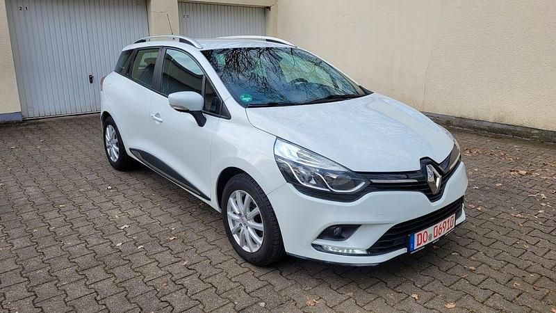 Weiß Gebraucht 2017 Renault Clio IV Business Limousine | 6.990 € (Guter Preis) - Bild 1/4