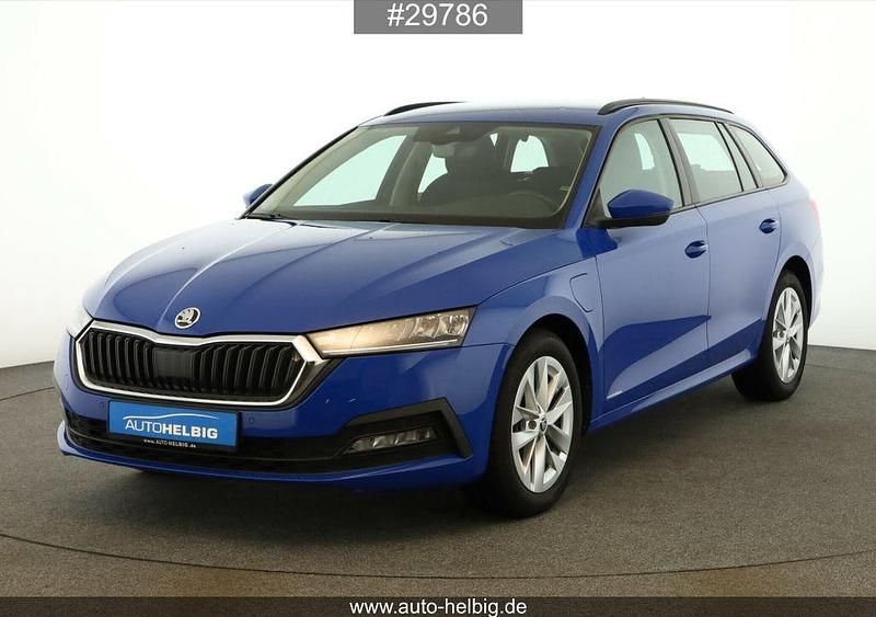 Blau Gebraucht 2023 Skoda Octavia Ambition Kombi | 21.990 € (Superpreis) - Bild 1/4