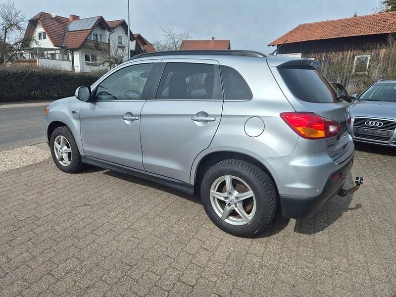 Gebraucht Mitsubishi ASX Intense 150 PS (110 kW) 2011 Silber SUV