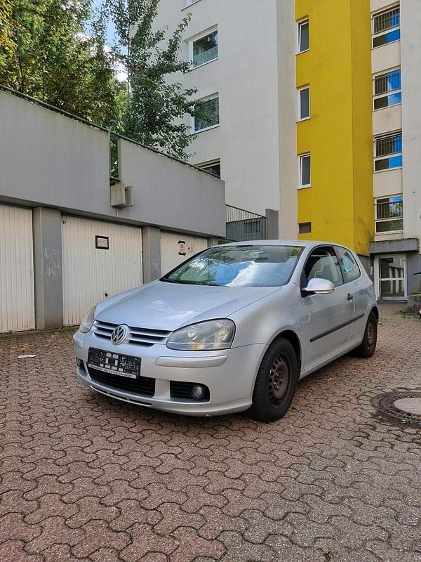 Grau Gebraucht 2005 VW Golf V Coupé | 3.650 € (Fairer Preis) - Bild 1/4