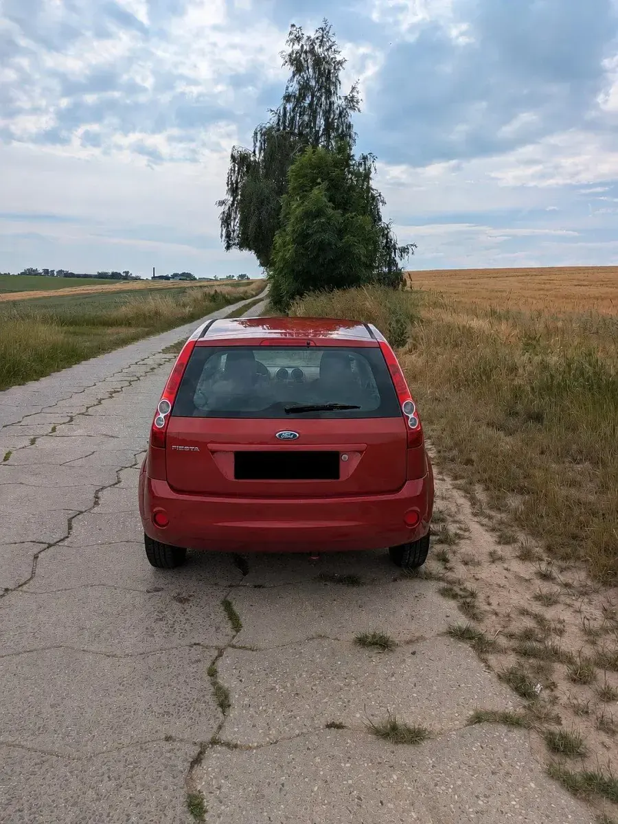 Gebraucht Ford Fiesta 80 PS (58 kW) 2008 Rot Kleinwagen