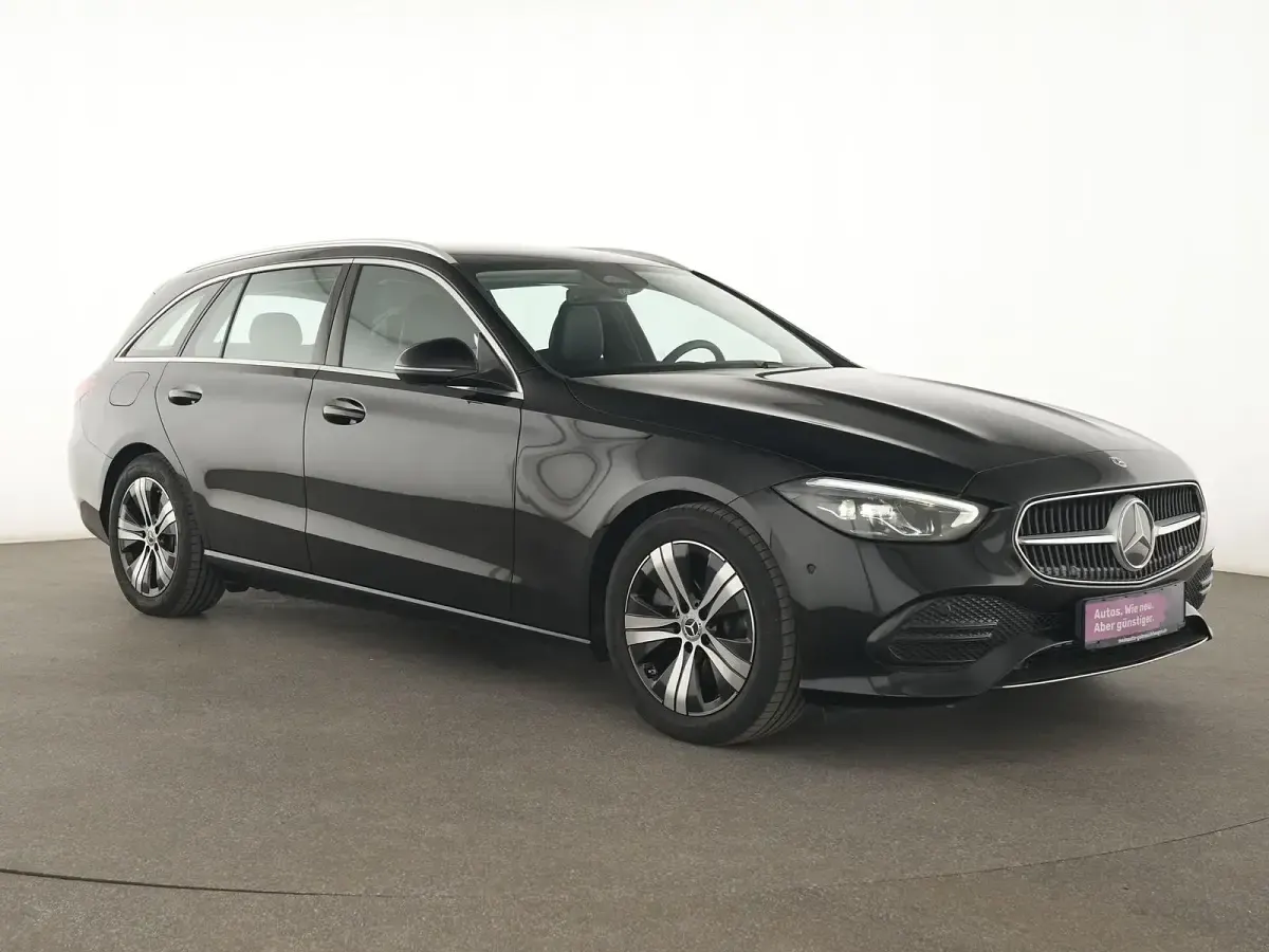 Gebraucht Mercedes C200 Avantgarde 163 PS (119 kW) 2025 Schwarz Limousine