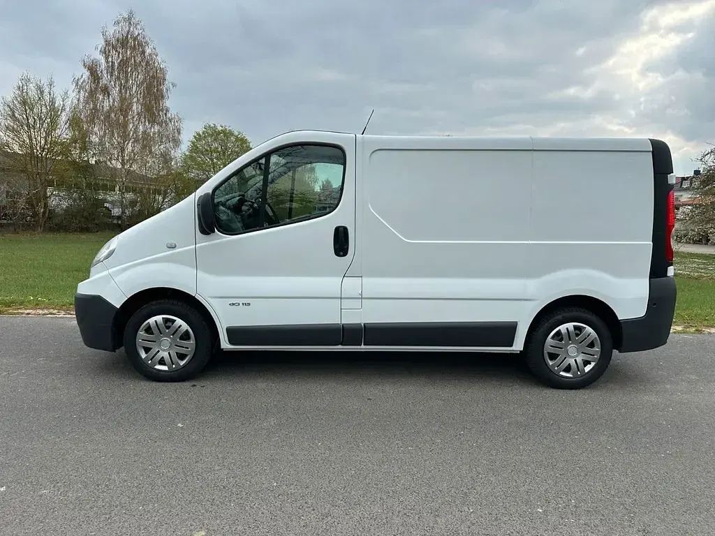 Usata Renault Trafic 114 CV (83 kW) 2014 Bianco Monovolume
