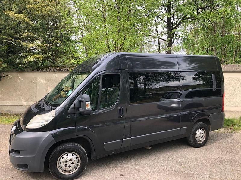 Grau Gebraucht 2012 Peugeot Boxer Van | 10.500 € - Bild 1/4
