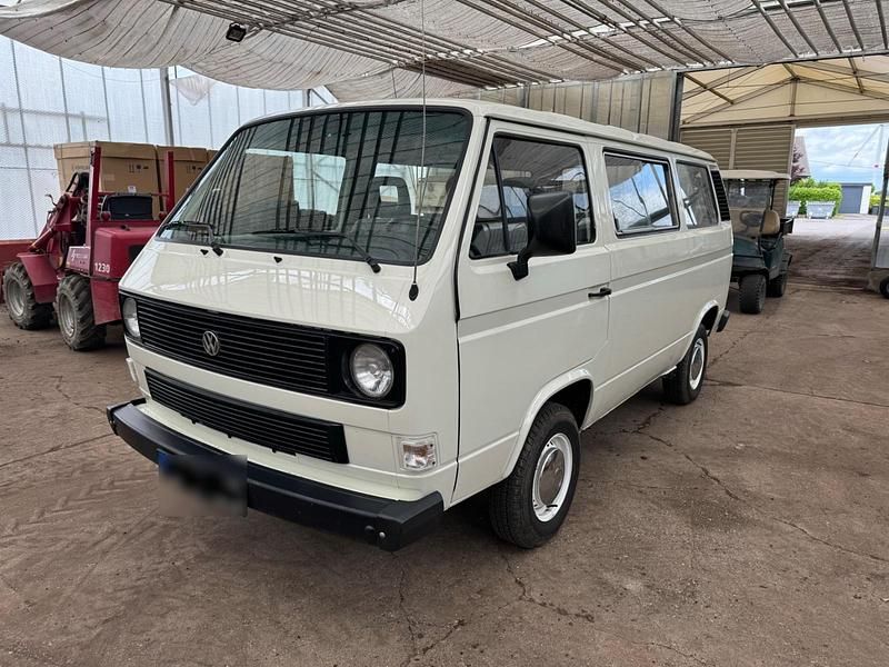 Usado VW Multivan 70 HP (51 kW) 1988 Branco Monovolume