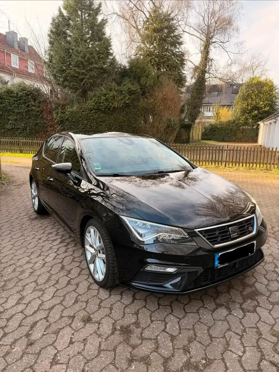 Gebraucht Seat Leon FR 180 PS (132 kW) 2018 Schwarz Limousine