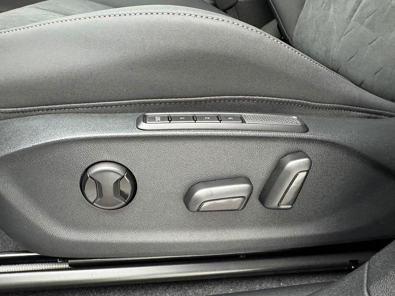 Gebraucht Cupra Terramar VZ 272 PS (200 kW) 2024 Schwarz SUV