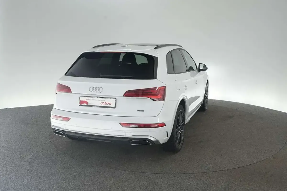 Gebraucht Audi Q5 S-Line 367 PS (269 kW) 2022 Gletscherweiß metallic SUV