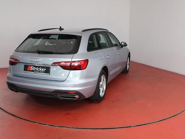 Gebraucht Audi A4 Design 150 PS (110 kW) 2021 Florettsilber metallic (metallic) Kombi