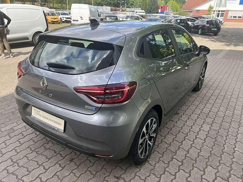 Gebraucht Renault Clio V Equilibre 94 PS (69 kW) 2023 Schiefergrau Limousine