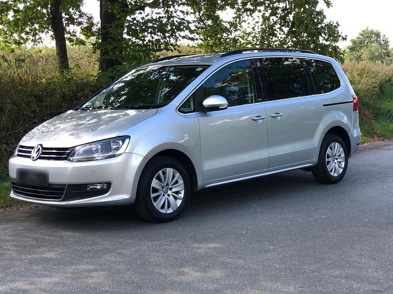Gebraucht VW Sharan 140 PS (102 kW) 2013 Grau Van / Kleinbus