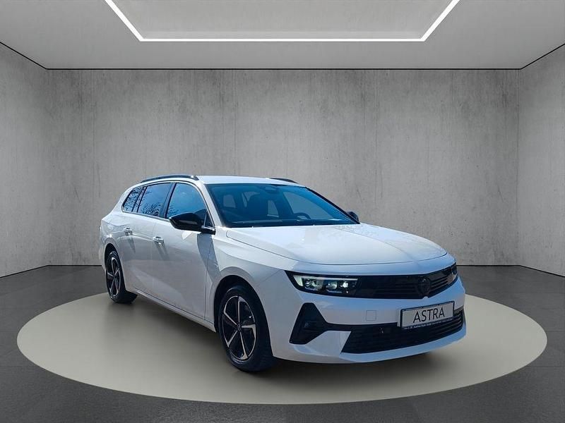 Gebraucht Opel Astra 131 PS (96 kW) 2024 Weiß Kleinwagen