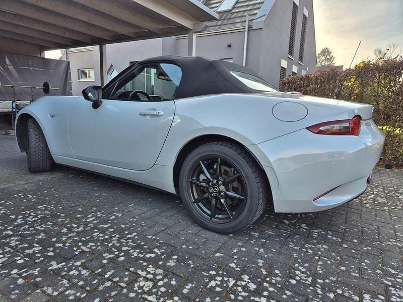 Gebraucht Mazda MX5 Exclusive-Line 131 PS (96 kW) 2016 Weiß Cabrio