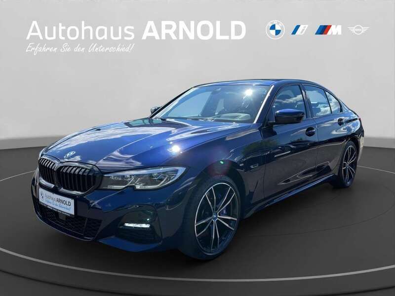 Bmw individual tansanitblau Gebraucht 2021 BMW 330e M Sport Limousine | 33.920 € (Fairer Preis) - Bild 1/4