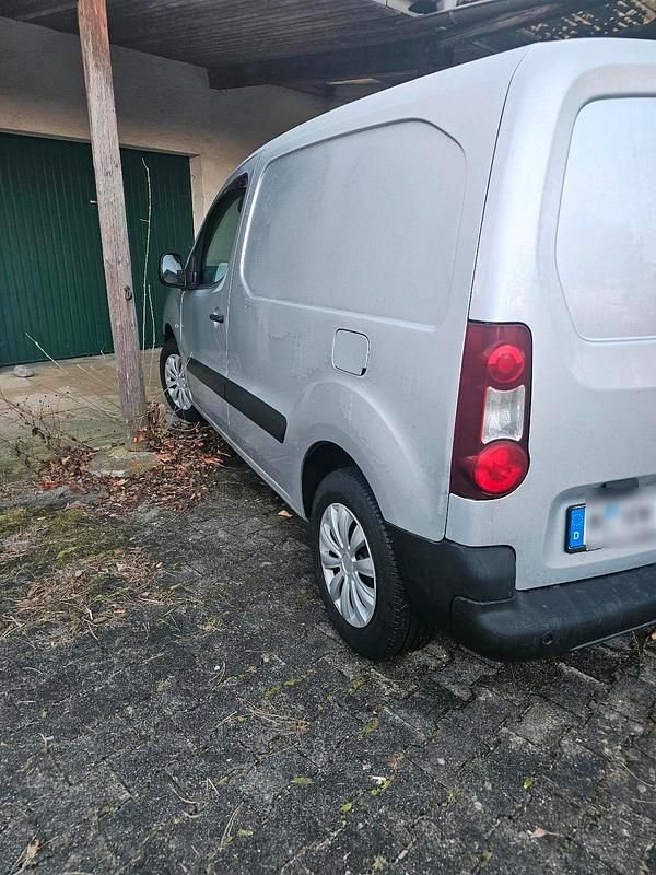 Gebraucht Peugeot Partner 2018 Grau Van / Kleinbus